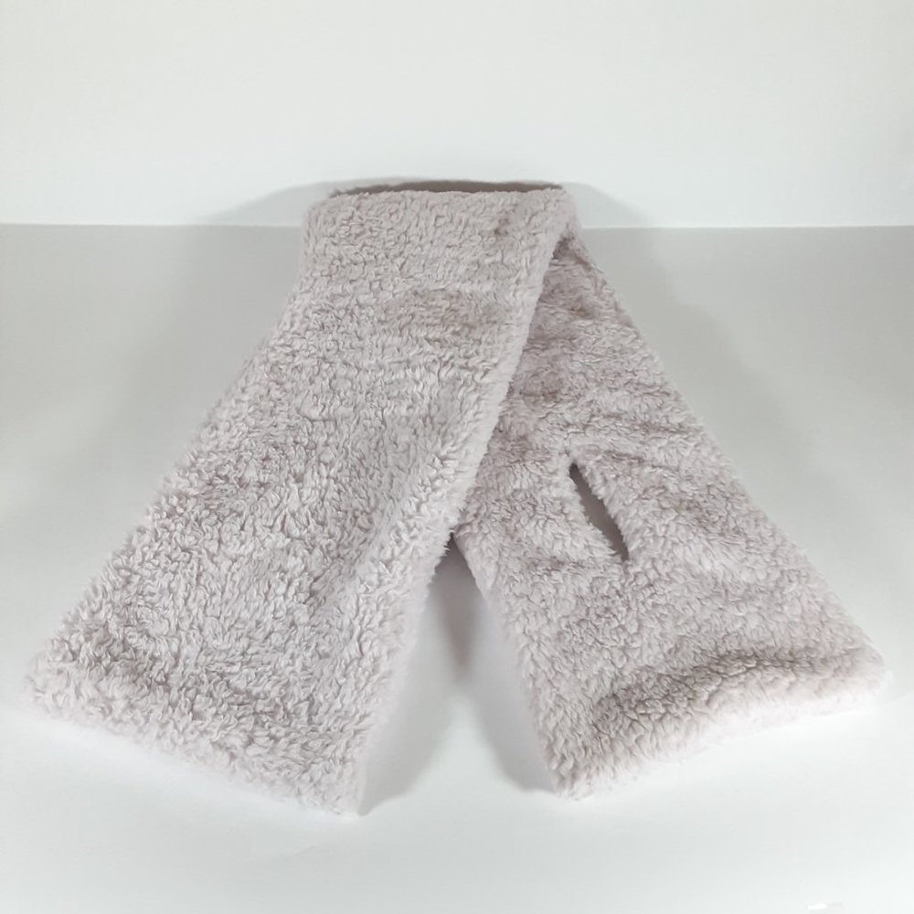 AEROPOSTALE SHERPA FLEECE KEYHOLE SCARF LAVENDER BRAND NEW WITH TAGS! STYLE 8770 - Picture 2 of 4